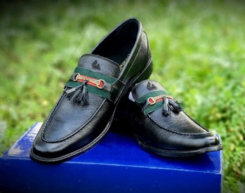 Shoes16.jpg